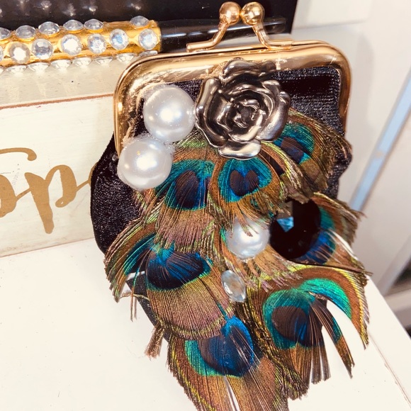 “ROYALTY”Mini Peacock Feath. Coin Purse/Pill “Box” - Picture 3 of 13